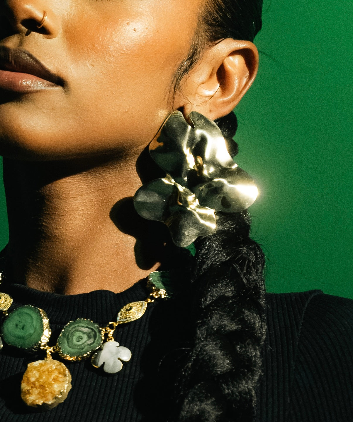FLORAL EFFECT EARRINGS